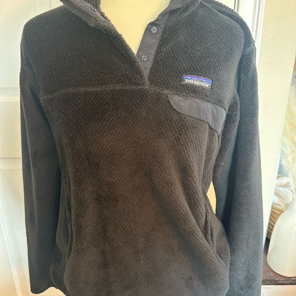 Patagonia Black Fleece Pullover